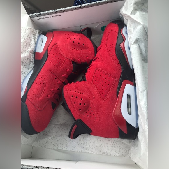 NIB Men’s Jordan 6 Retro “Toro Bravo” Size 9 Launched 05/24/23 - Picture 3 of 16